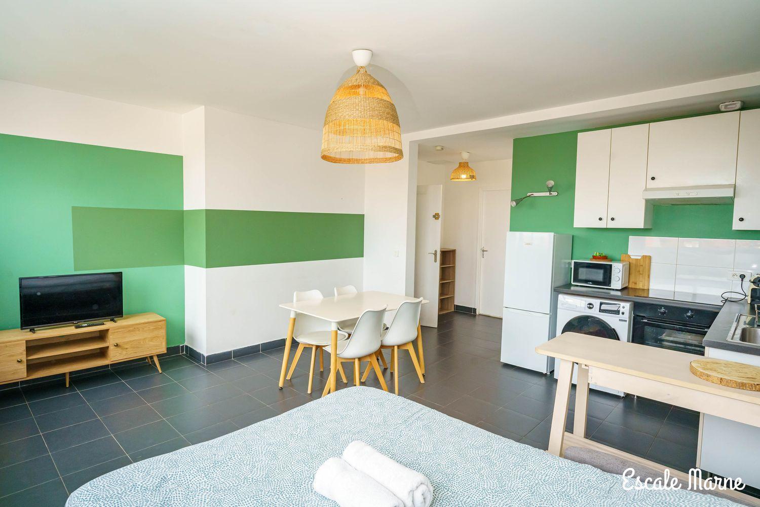 Escale-Marne Fr - 201 - Free Parking - Free Luggage Storage - All Equipped - Linen Included - Washing Machine - Luxury Emma Mattress 160X200 - 10Mn Walk Metro 8 - Rer A - Panoramic View - From 1 To 6 Guests Мезон-Альфор Экстерьер фото